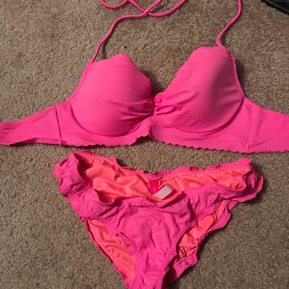 Victoria Secret Women’s Bikini, Top 32C, Bottom XS